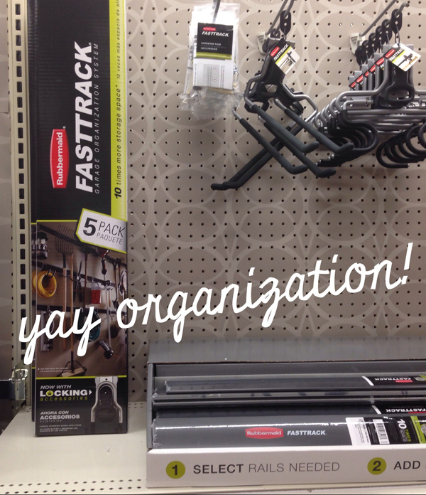 Organizing Our Garage with Rubbermaid FastTrack 5 Piece Kit | Genpink