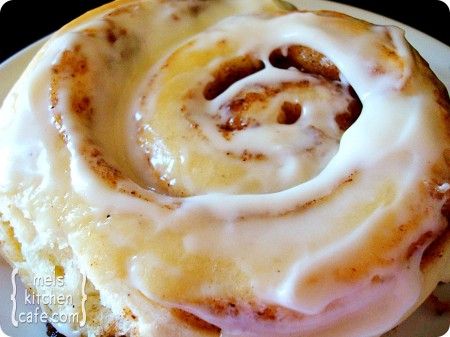 EEVanilla Pudding Cinnamon Rolls